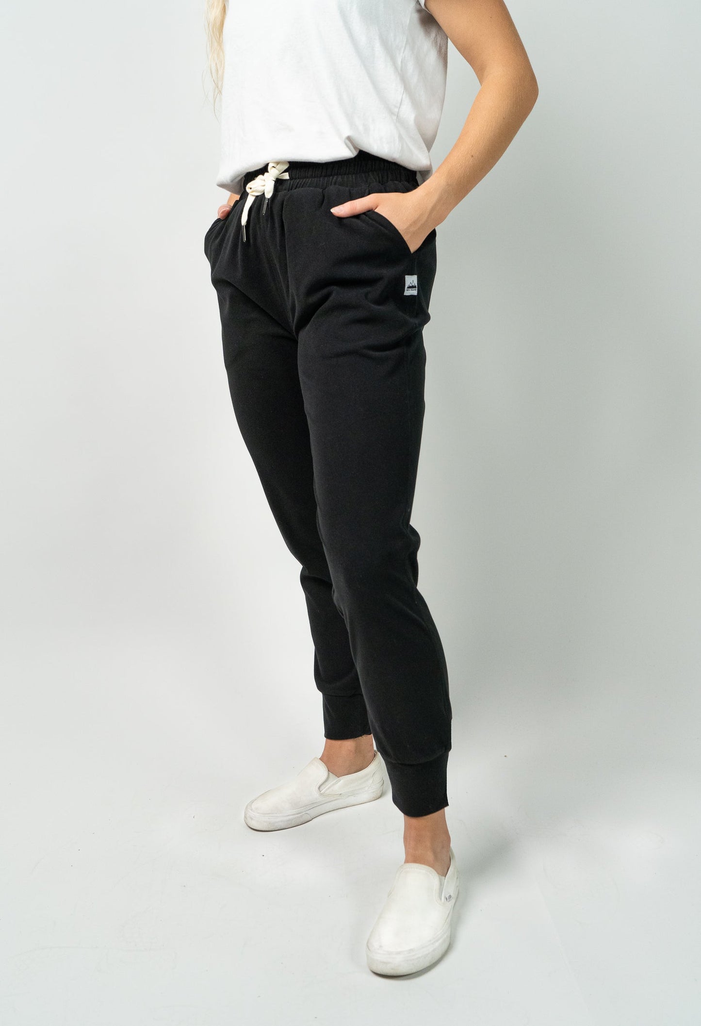Leisure Jogger (Black)