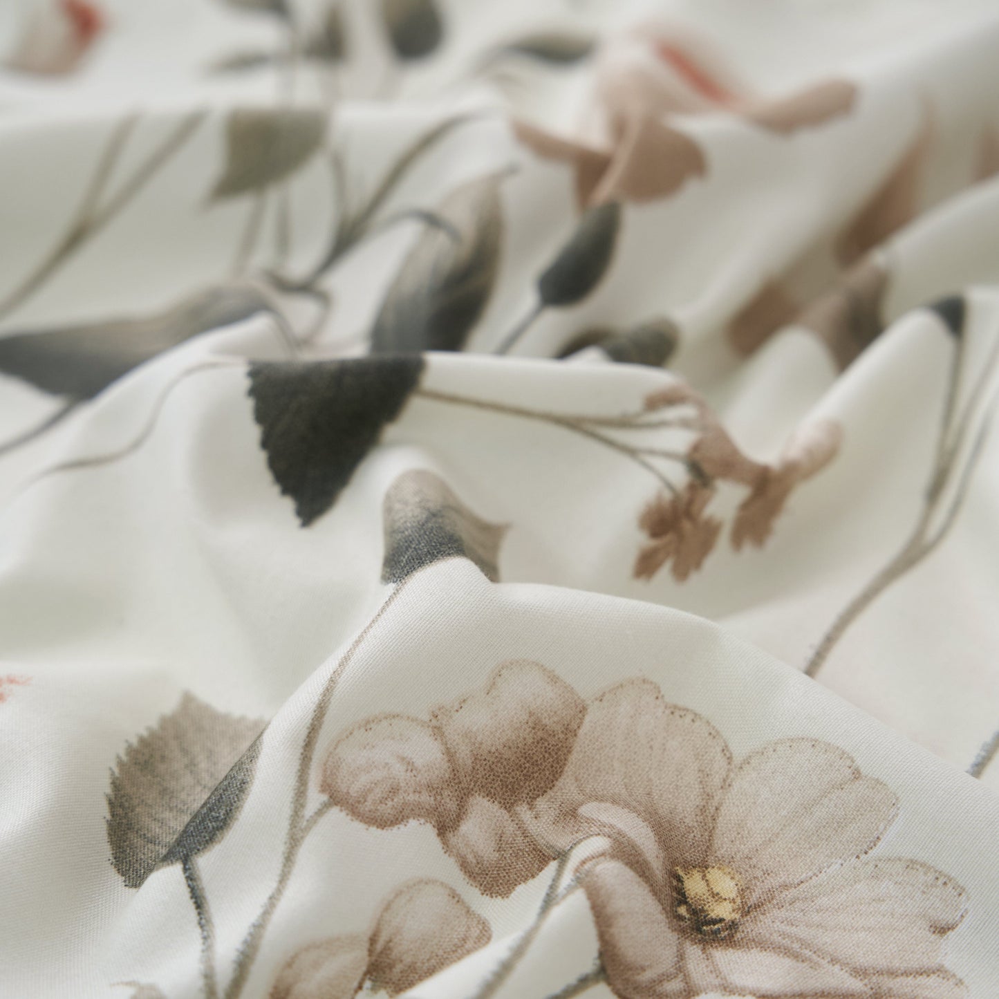 Enchanted Meadow Bed Sheet Set - Floral Harmony in Beige, Rose, and Soft Green