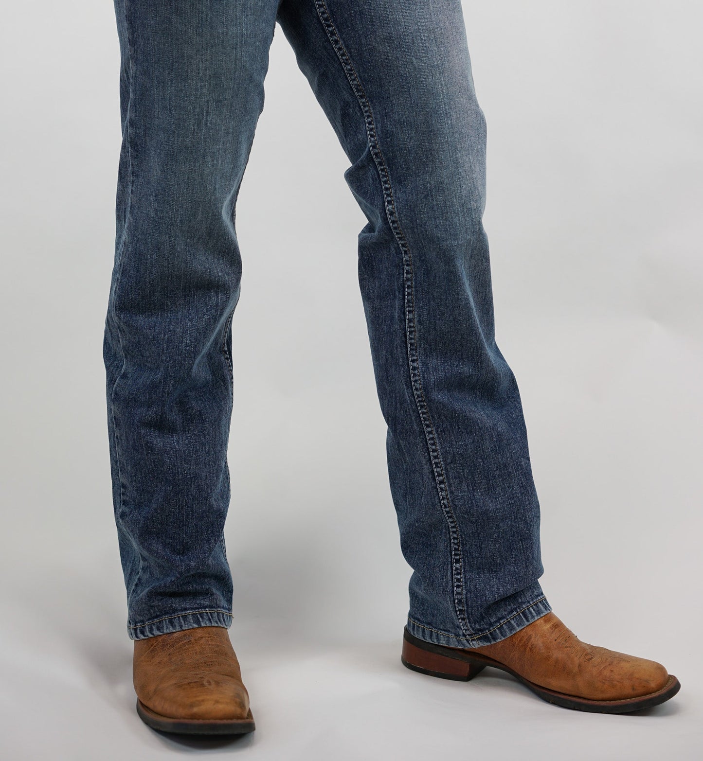 Drover Bunkhouse Fit - Stretch Fabric, Relaxed, Mid-Rise, Straight Leg, Boot Cut (Mid Wash & Faded)