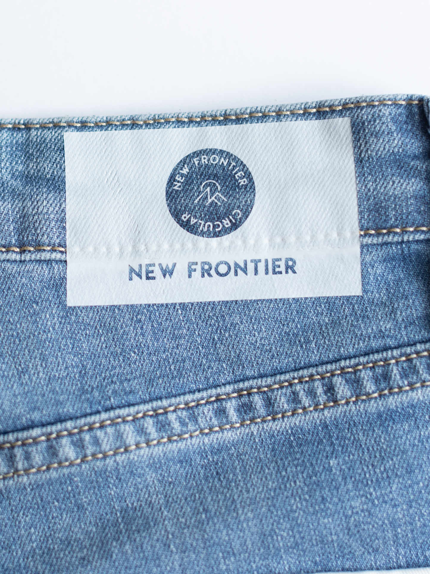 Women's Stretch Tapered Jean - Washed Stone Blue