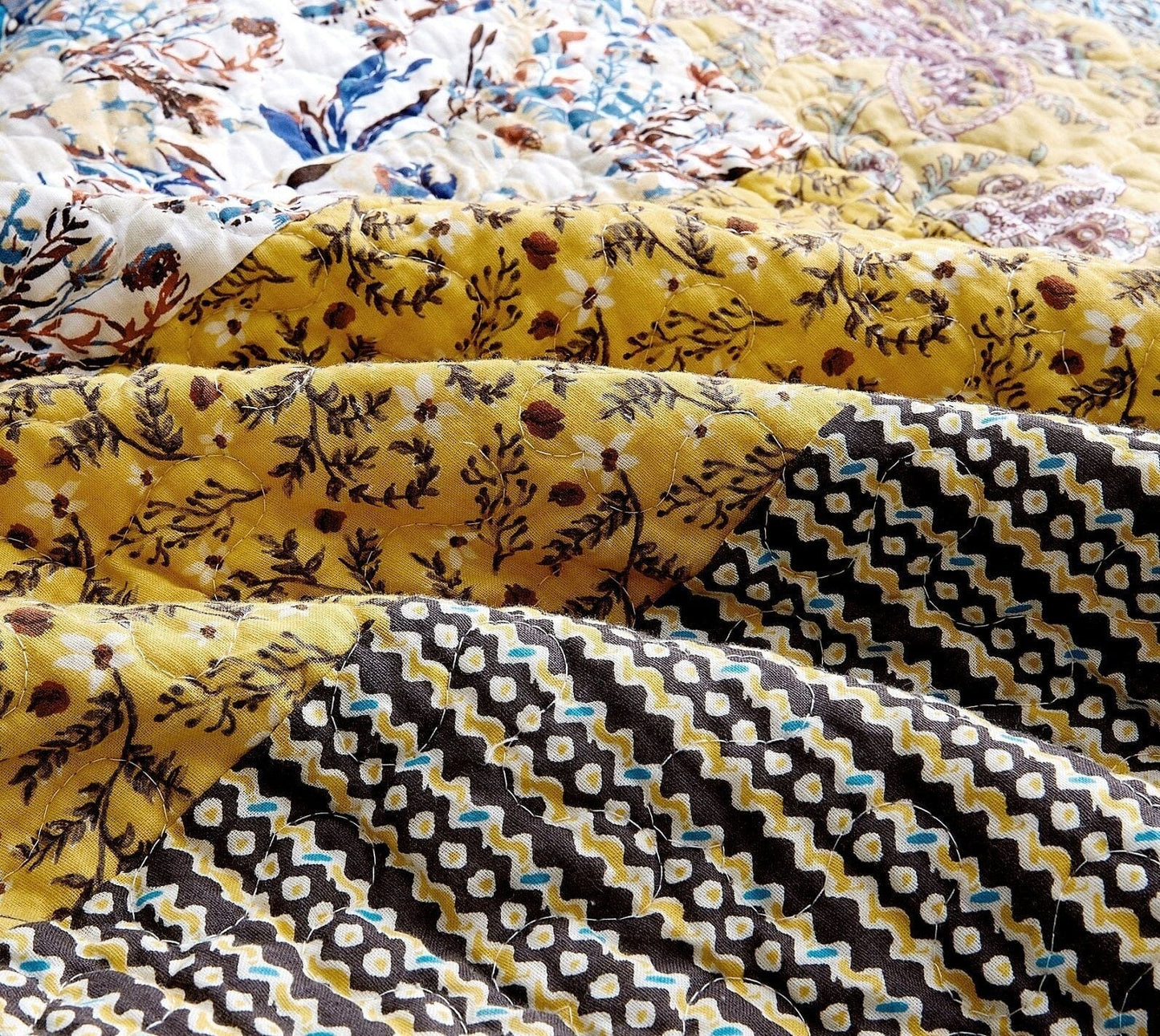 Honey Cove Garden Floral Paisley Cottage Patchwork Cotton Bedspread Set