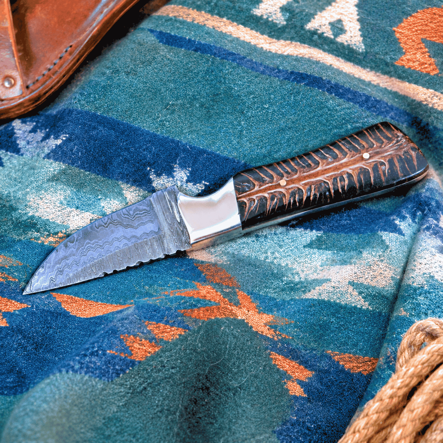 Ponderosa Pine Cone Cowboy Knife | Handmade Damascus Fixed Blade with Leather Sheath
