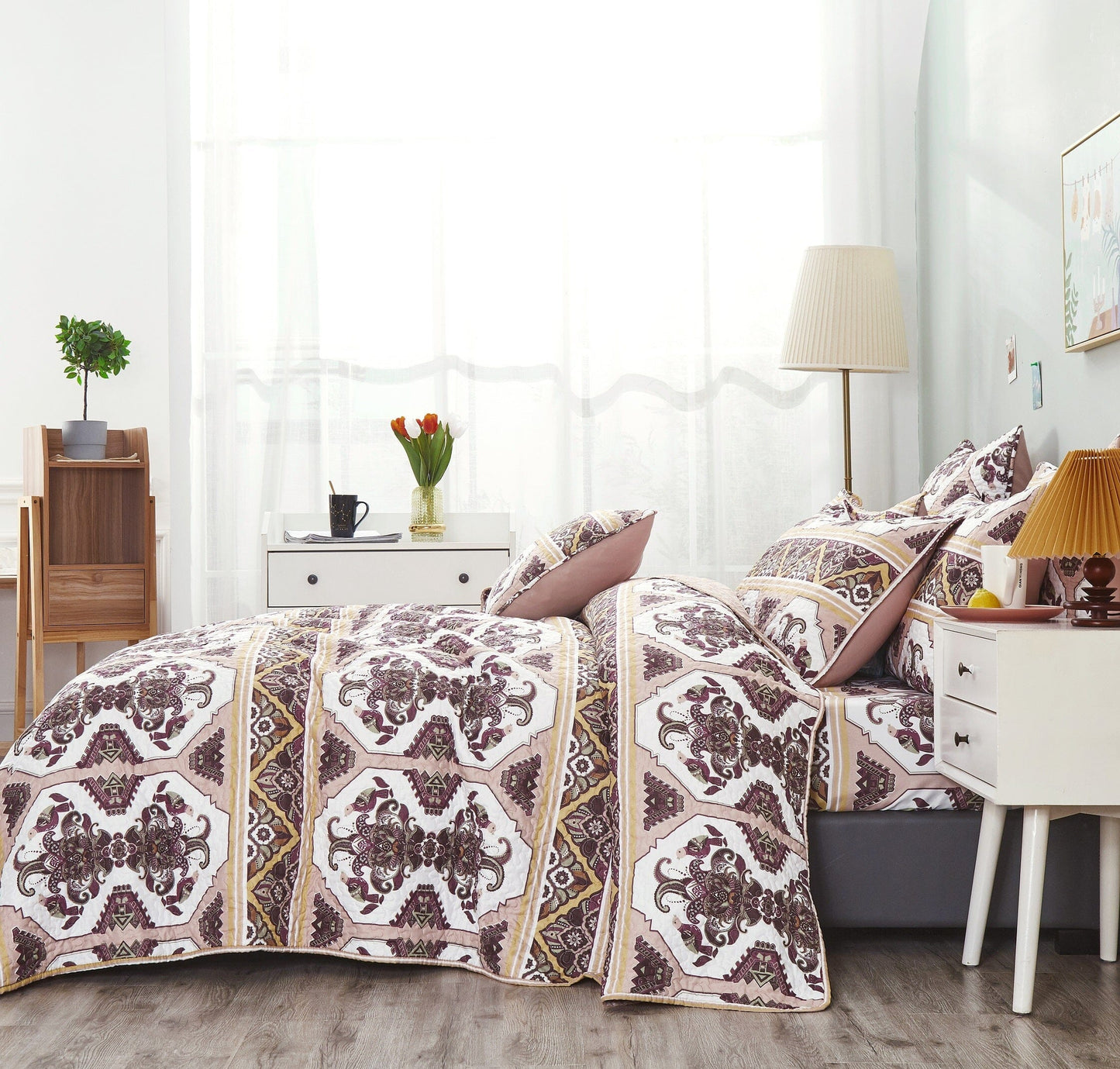 Persian Design Intricate Ornate Print Coverlet w/ Shams