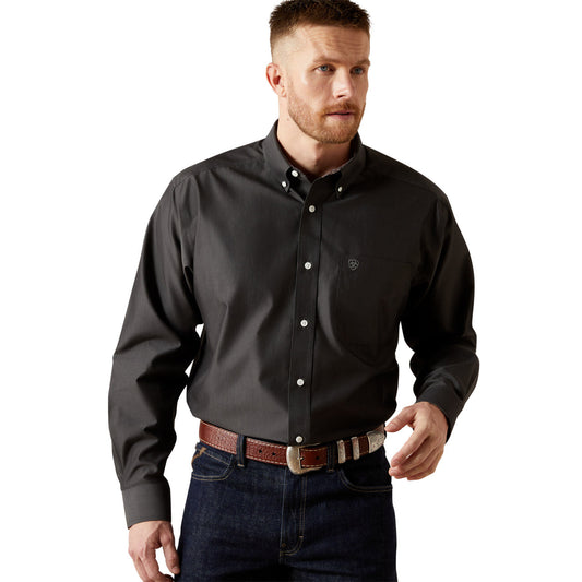 Ariat Men's Black Wrinkle Free Solid Pinpoint Oxford Classic Fit Shirt