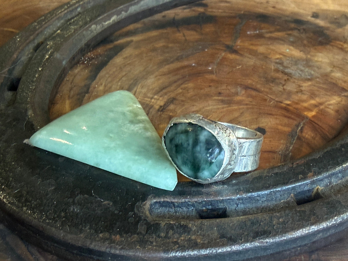 Dorothy Series | Burmese Jade Heirloom Ring