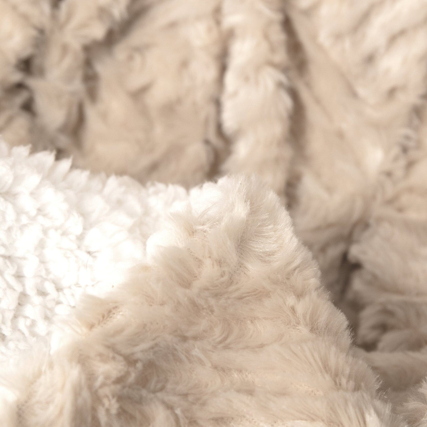 Champagne Ivory Faux Fur Throw Blanket - Dreamy Gold Geometric Embossed Sherpa Backside - Super Soft Warm Cozy Plush Fluffy