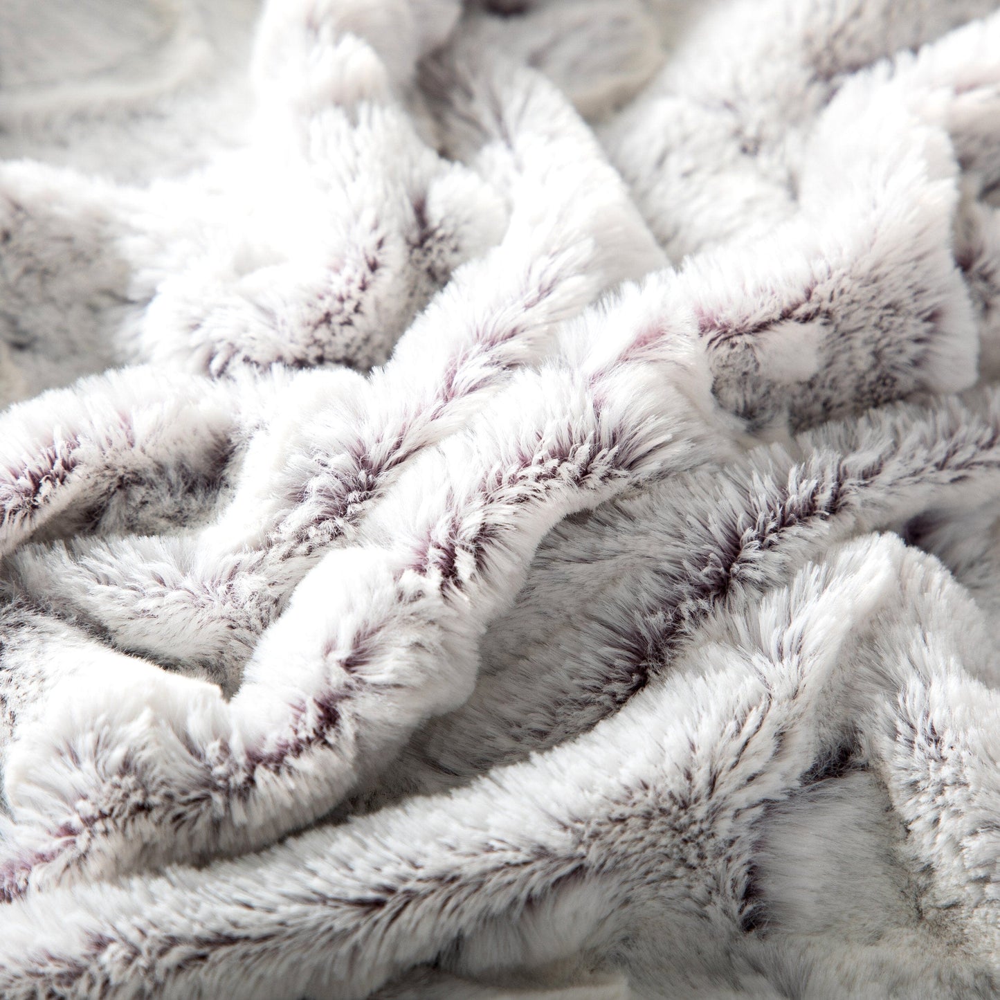 Luxury Dreamy Milky White & Purple Sherpa Backside Faux Fur Throw Blanket