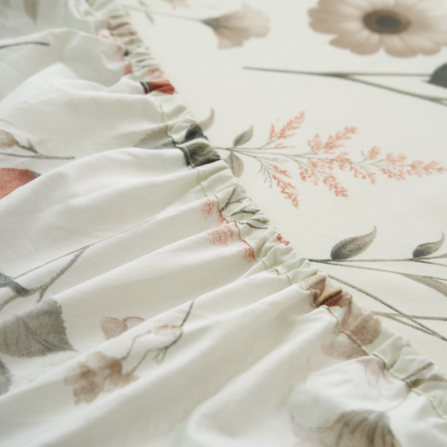 Enchanted Meadow Bed Sheet Set - Floral Harmony in Beige, Rose, and Soft Green