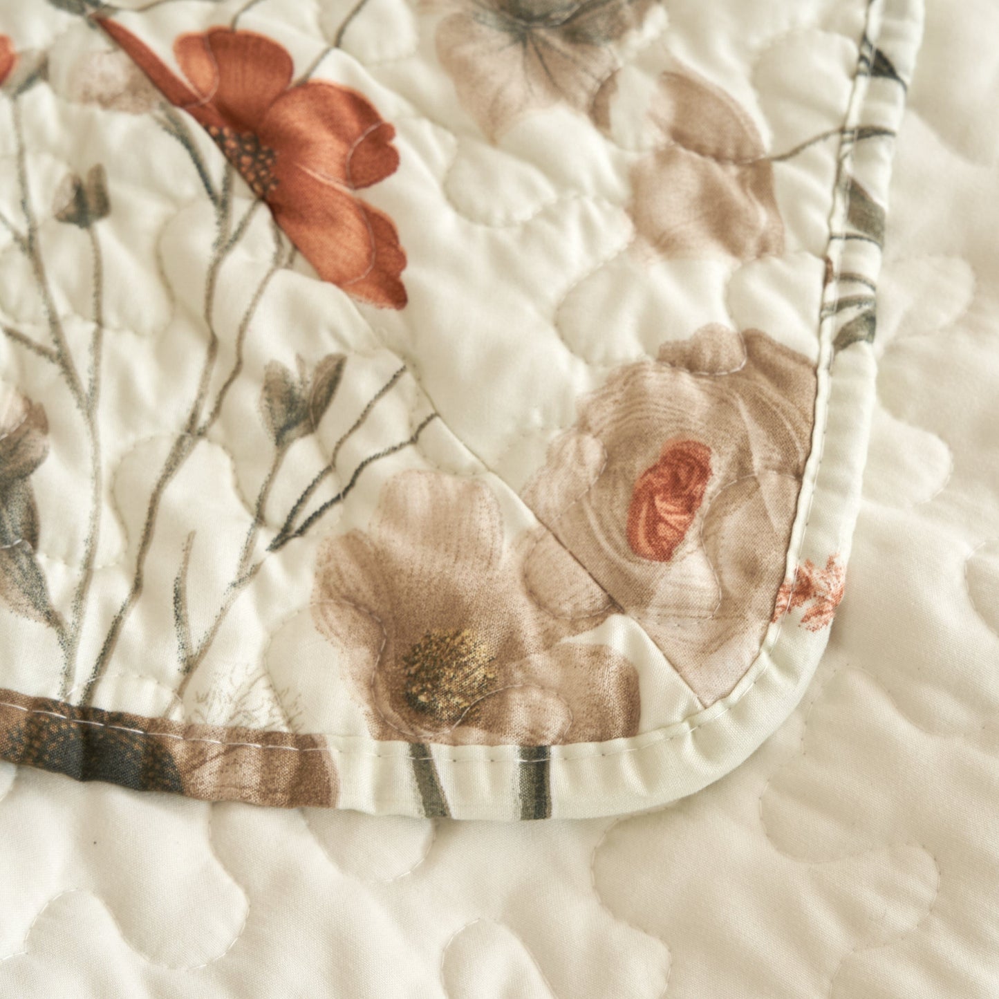 Country Meadow Quilt Set