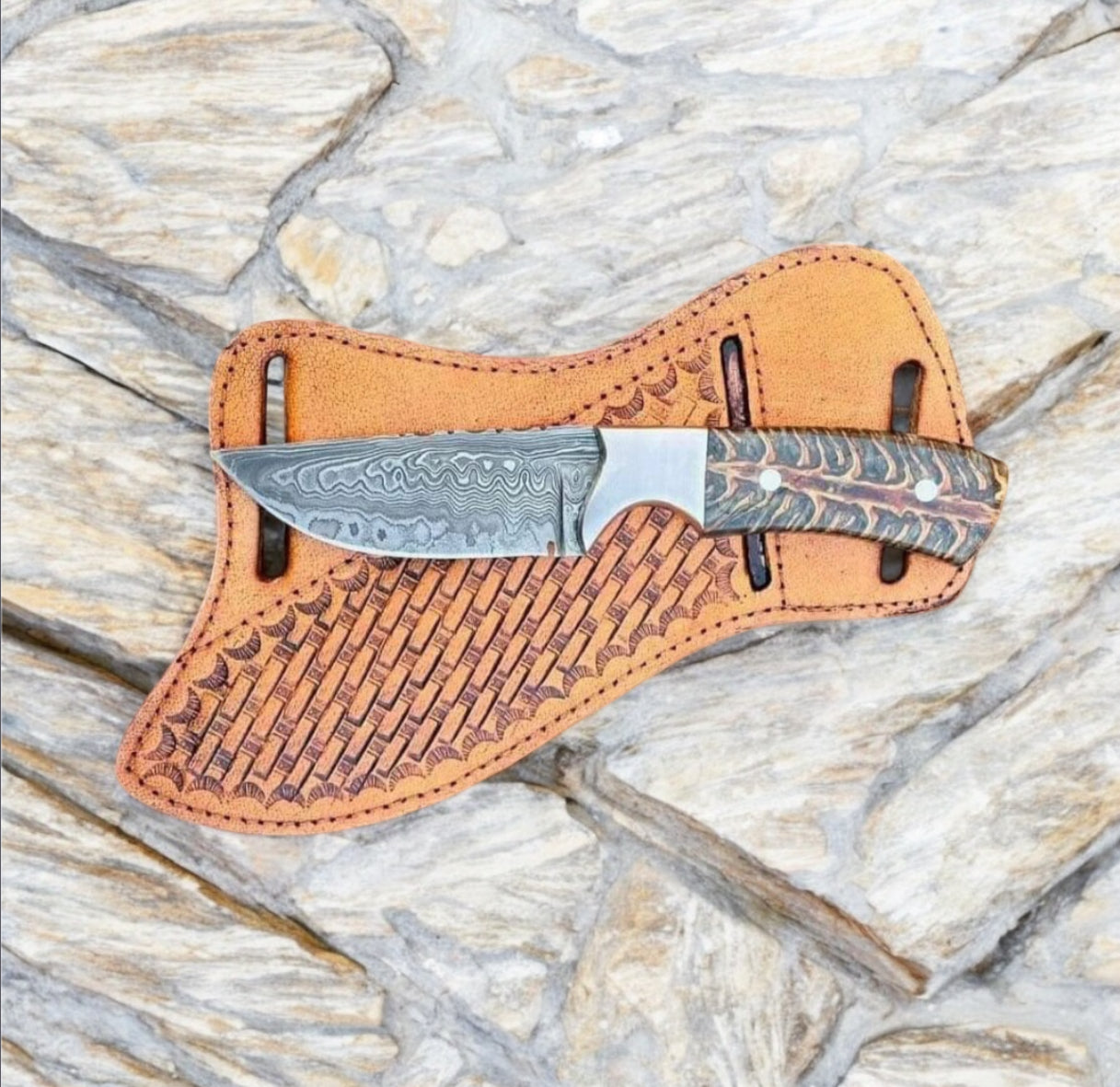 Ranch Cowboy Knives – Handmade Damascus Blade with Pine Cone Handle