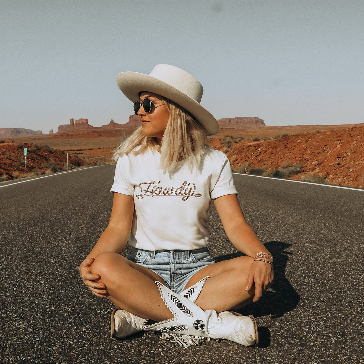 Howdy T-Shirt Bourbon Cowgirl