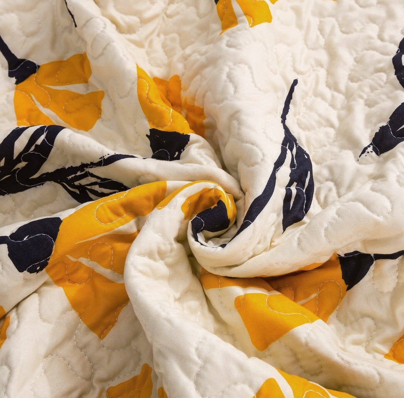 Yellow Floral Farmer Quilt