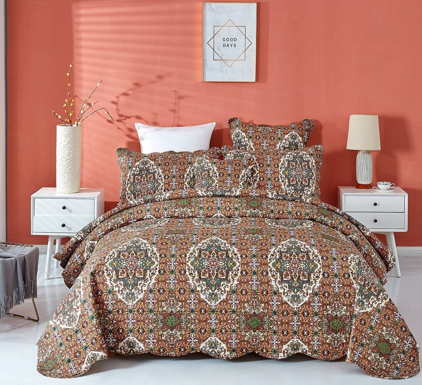 Folk Cabin Scalloped Quilted Bedspread Set