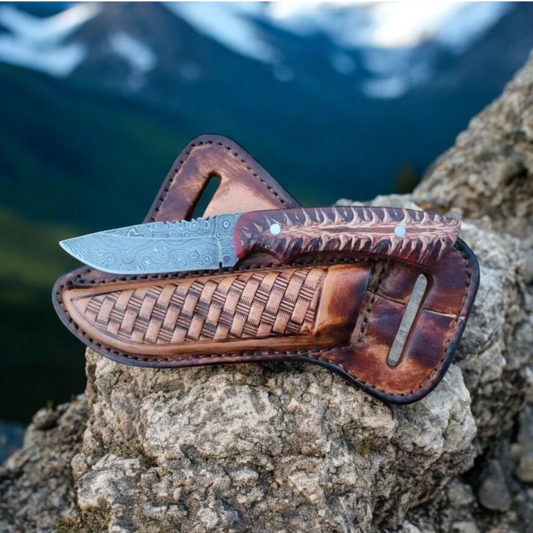 Rustic Cowboy Knife – Pine Cone Handle with Leather Sheath