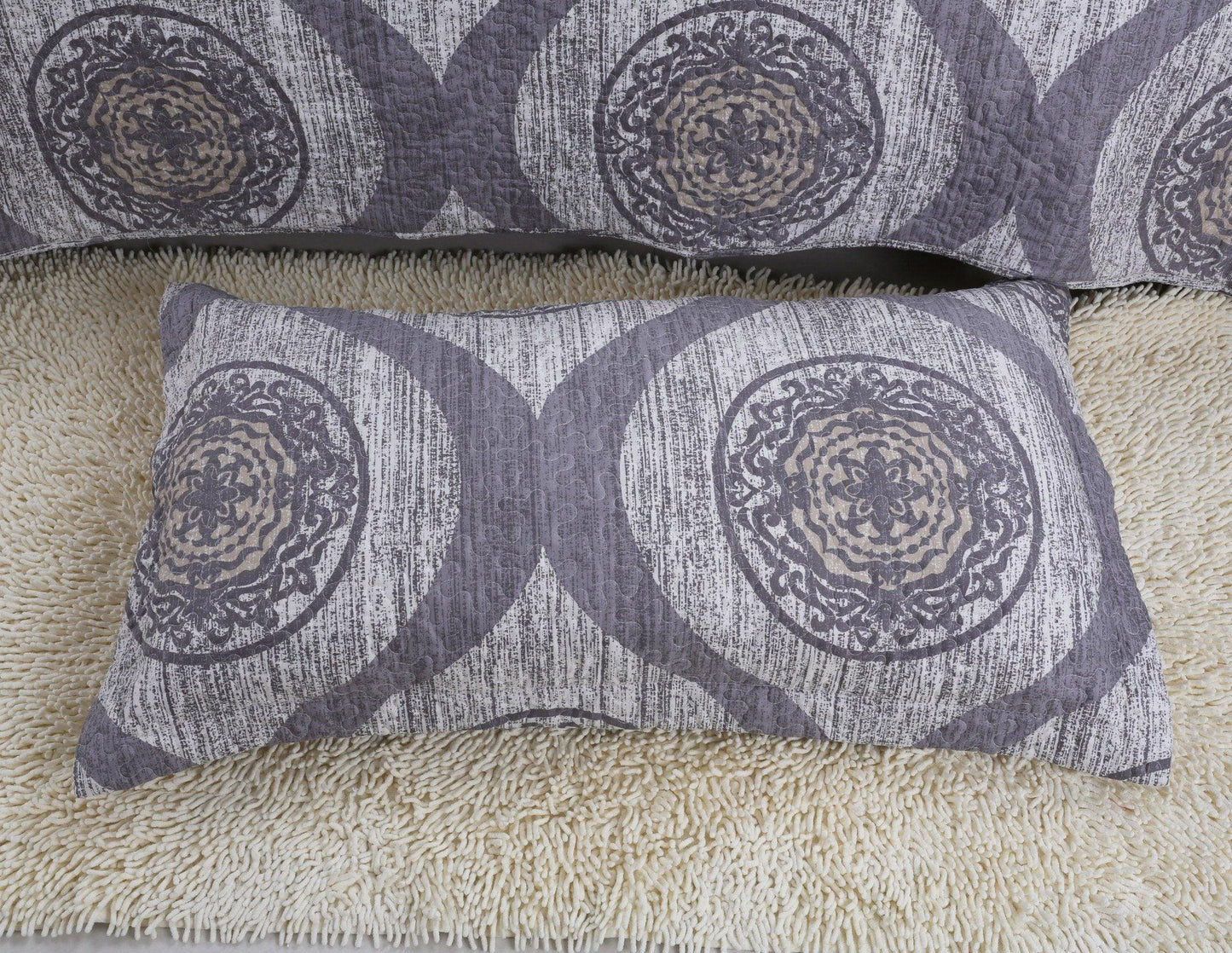 Rustic Grey Mosaic Distressed Medallion Reversible Quilted Bedspread Set