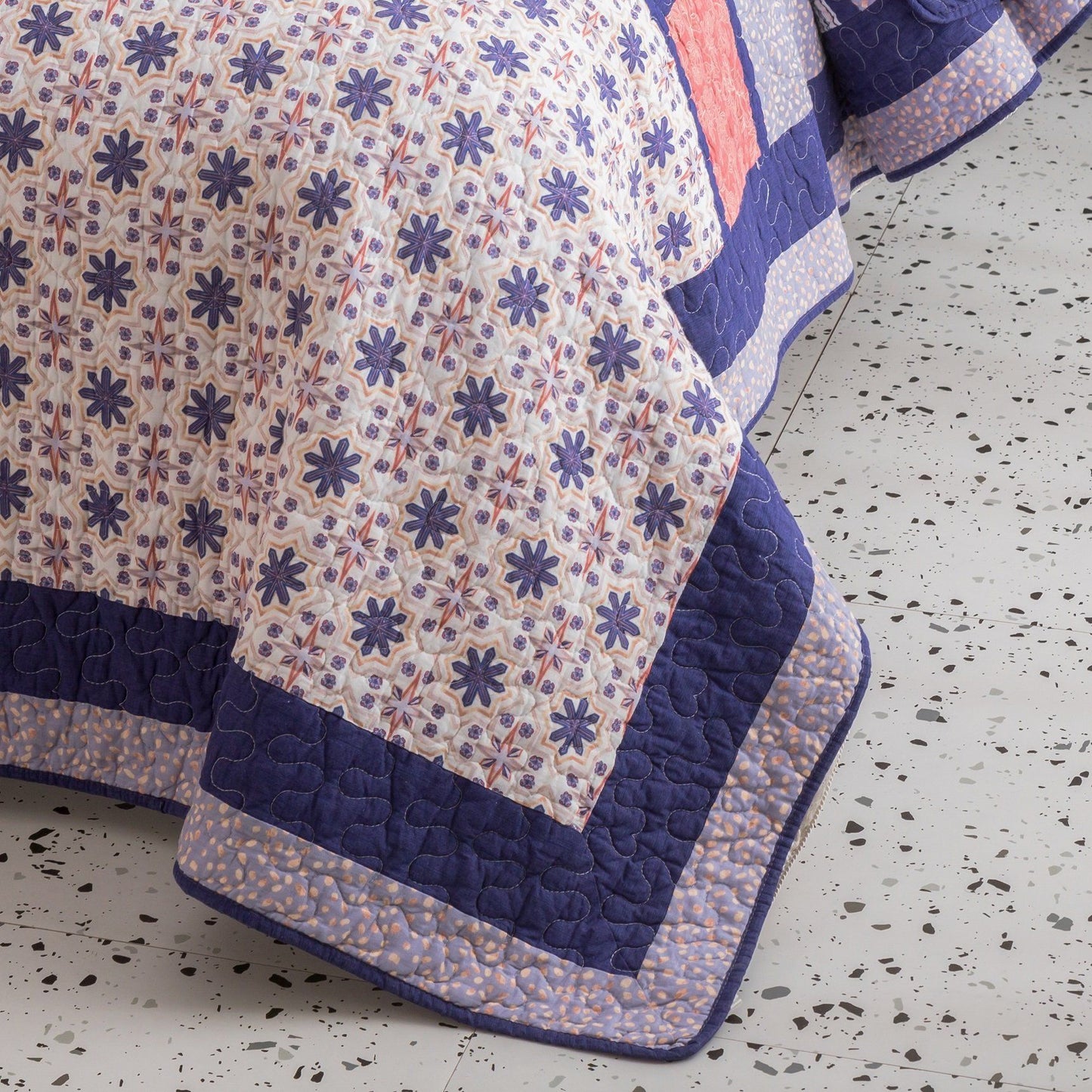 Ranch Style Patchwork Quilted Bedspread Set