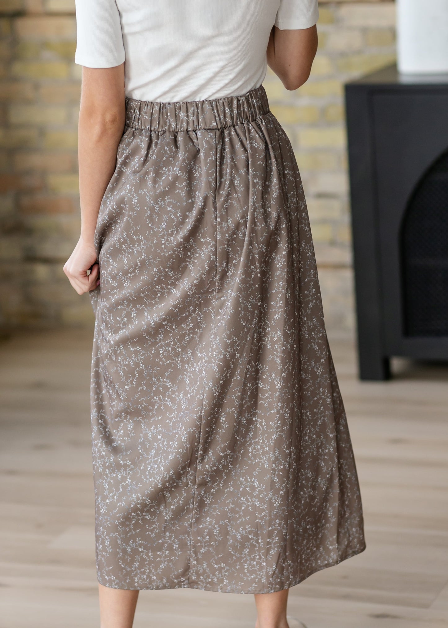 Inherit Co Braylyn Floral Midi Skirt