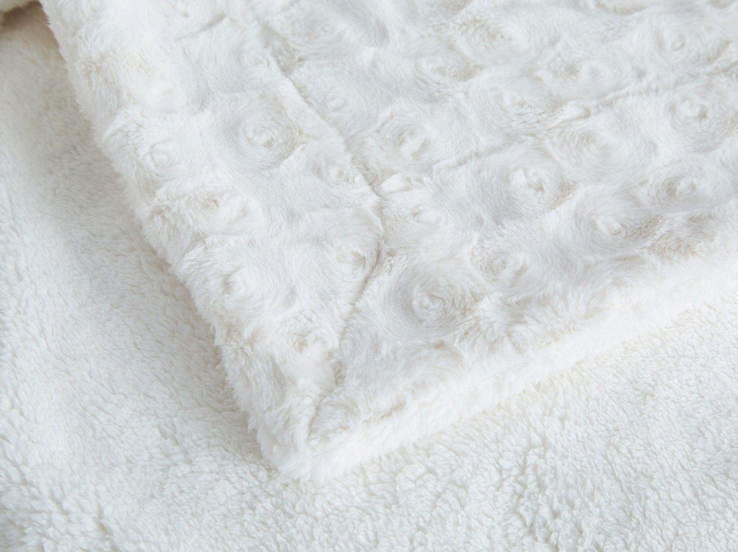 Luxury White Roses Fluffy Soft Sherpa Backside Faux Fur Throw Blanket - Bumpkin Ranchwear
