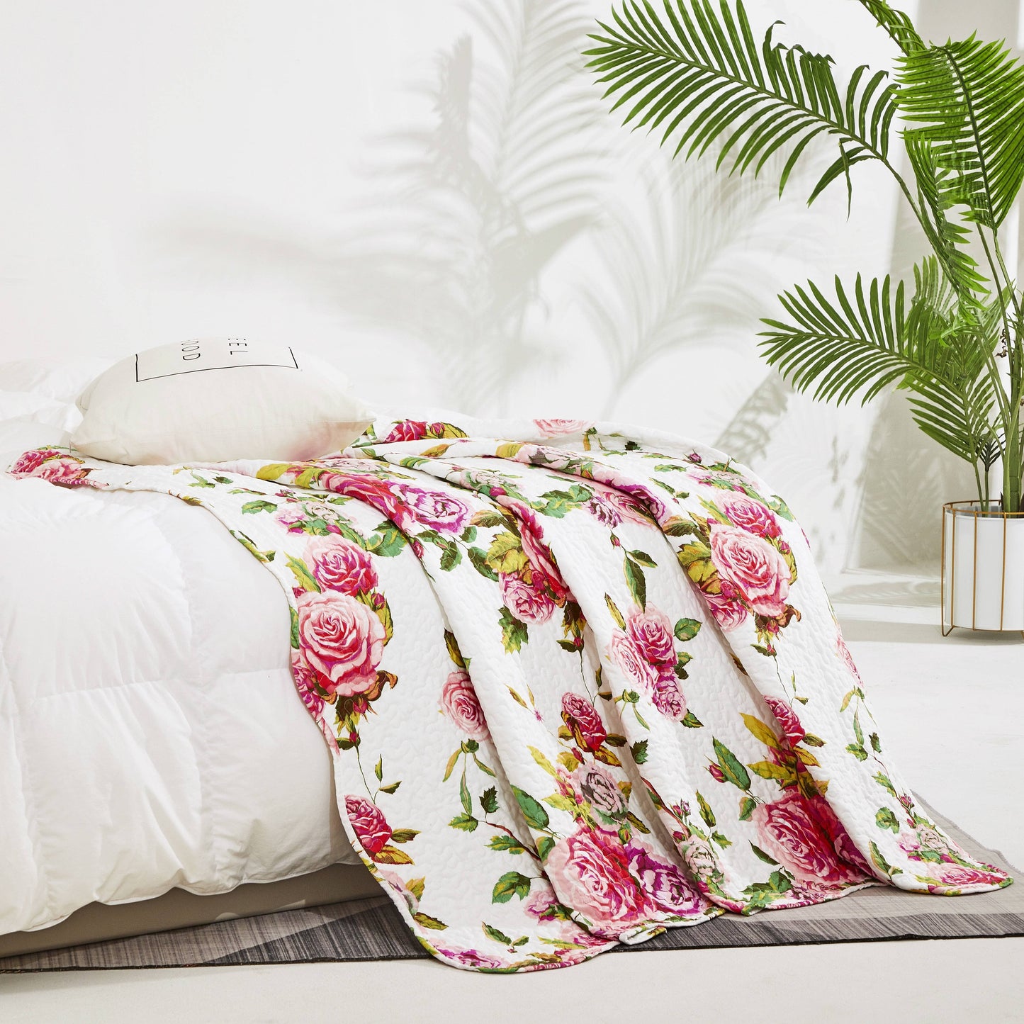 Romantic Roses Floral Throw Blanket - Lovely Spring Pink & White Scalloped Edges